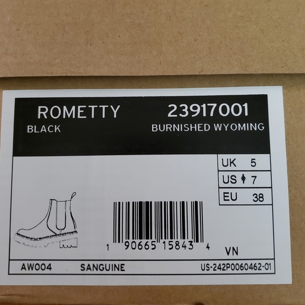 New Dr. Martens Rometty Chelsea Boots - Picture 8 of 8